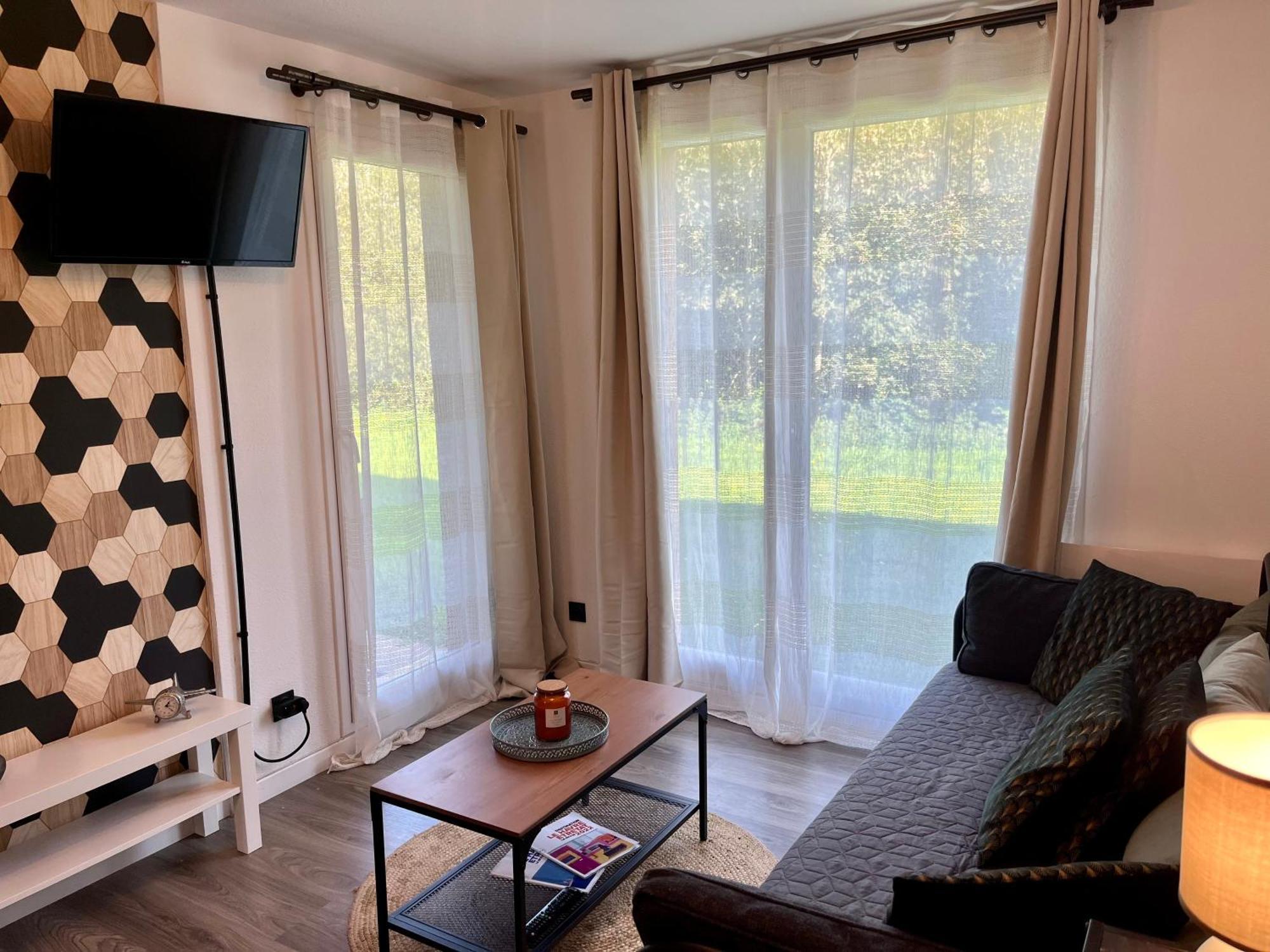 Appartement Le Freya Avec Terrasse A 5 Min Honfleur - Piscine - Parking - Wifi Équemauville Exteriér fotografie